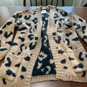 Abercrombie Women’s Open Front Cardigan Brown Leopard Print